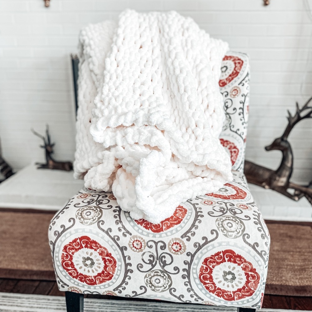 White Chunky Knit Blanket